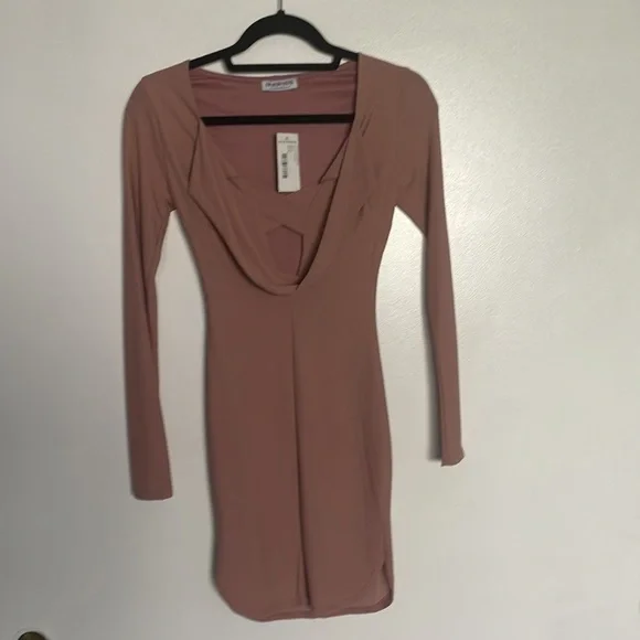 NWT blush pink long sleeve dress - Picture 3 of 6